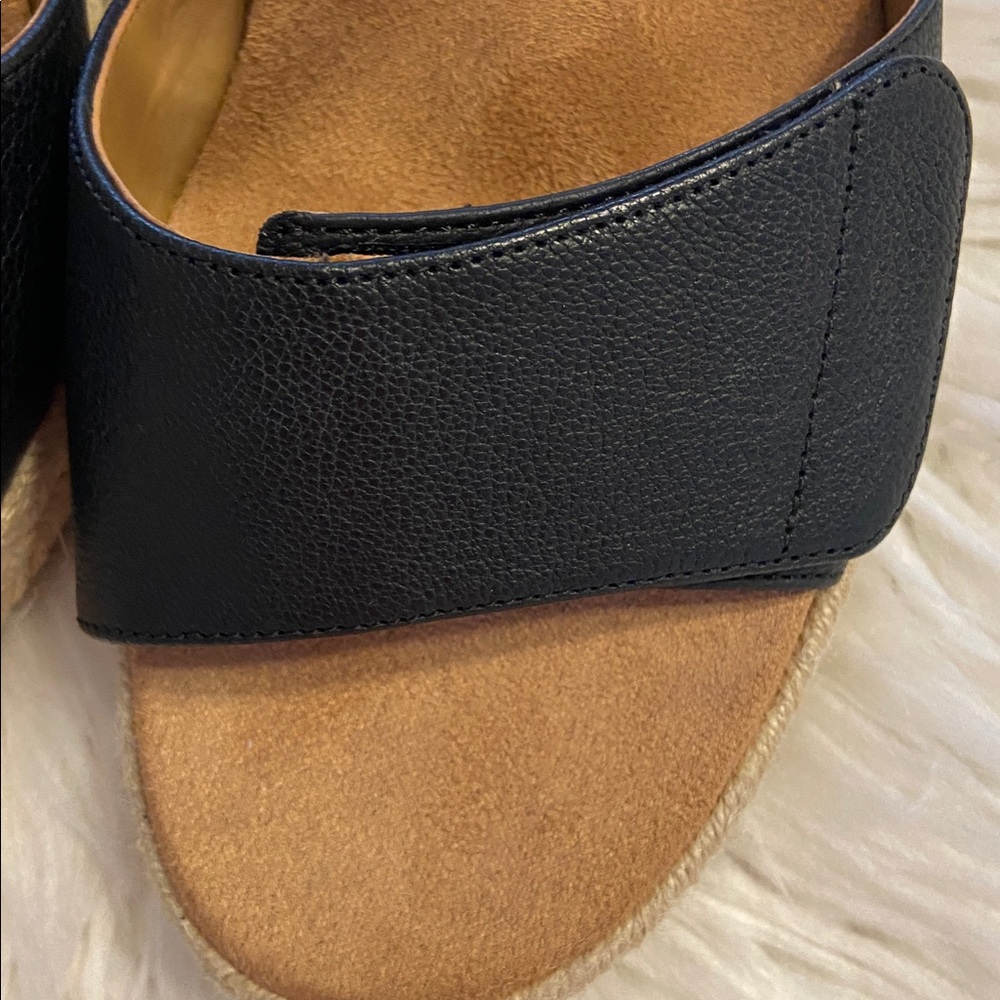 VIONIC Black Wedge Sandals SIZE 9.5 Wide BNWOT see all photos so beautiful - Picture 11 of 13